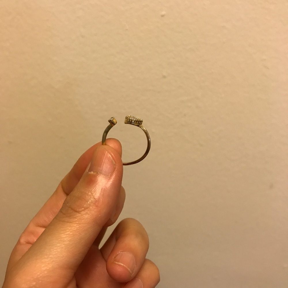 Ring - Picture 2 of 4